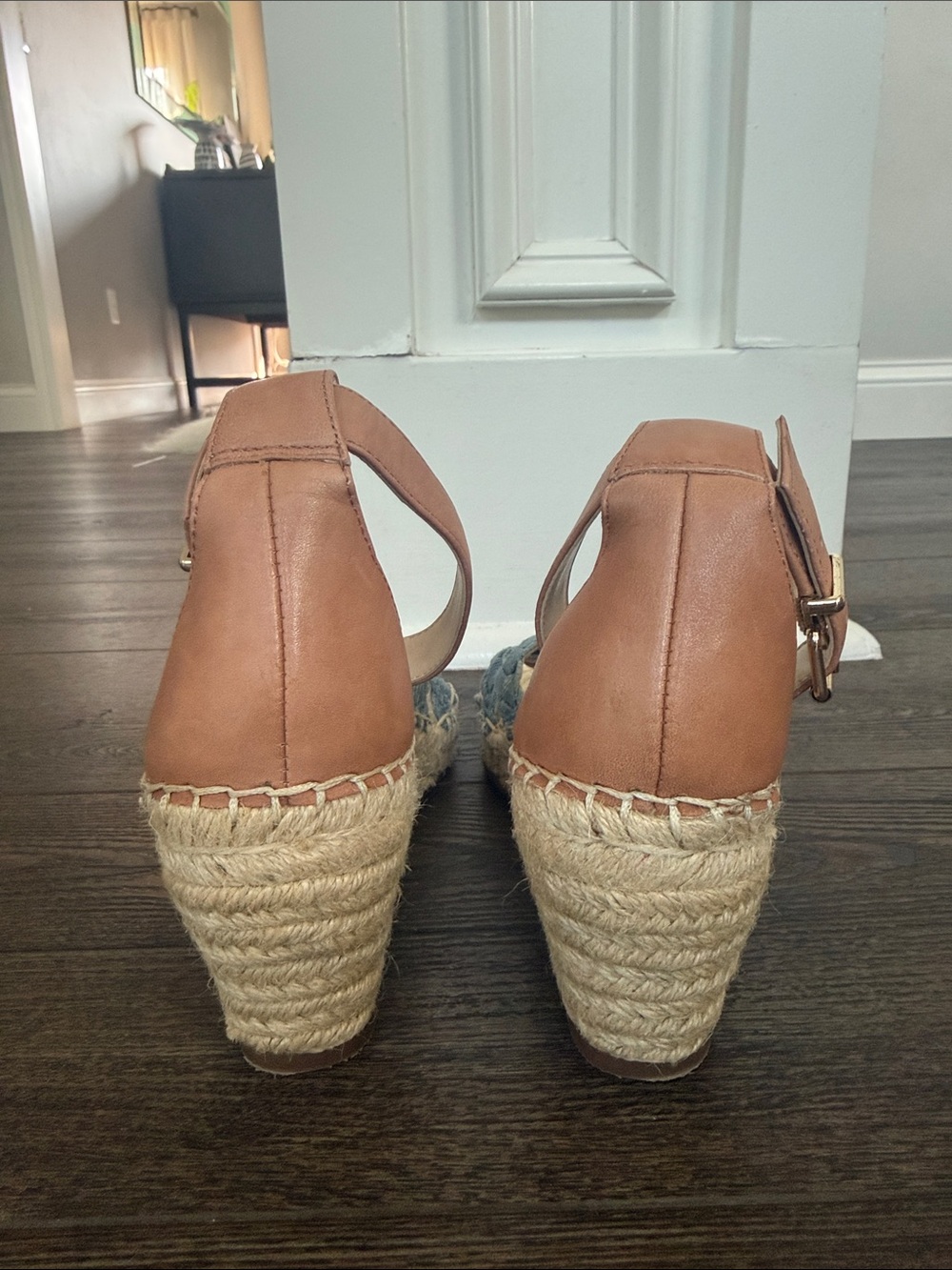 Vince Camuto NWOB Jadeya Blue Espadrille Wedge Sandals with Tan Ankle Strap 7.5 - Picture 5 of 7